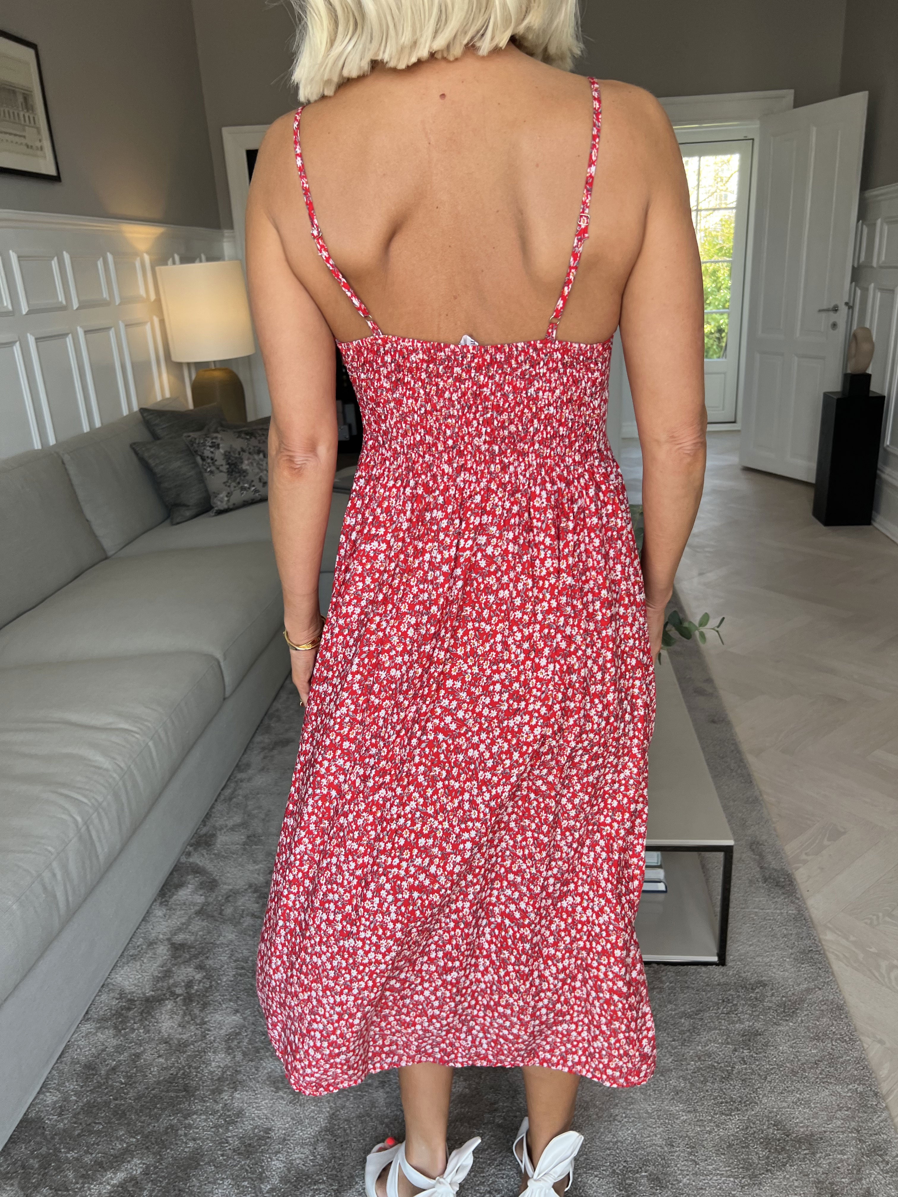 Lykke Small Flower - Sød stropkjole med blomsterprint